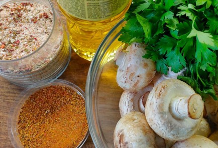 Фото шага рецепта Шампиньоны на мангале 189874 шаг 1  