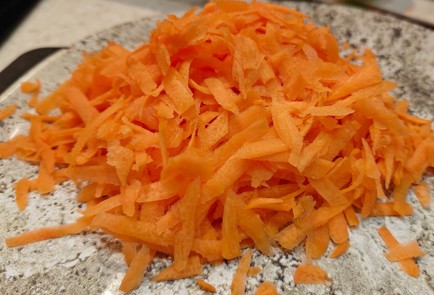 Фото шага рецепта Закусочные шампиньоны на сковороде 191376 шаг 4  