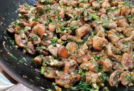 Фото шага рецепта Шампиньоны с чесноком и перцем халапеньо 174888 шаг 10  