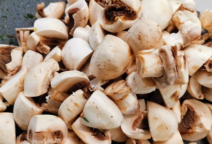 Фото шага рецепта Шампиньоны с чесноком и перцем халапеньо 174888 шаг 5  