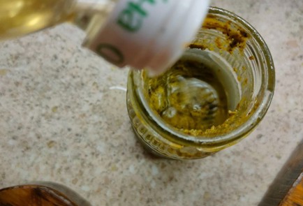 Фото шага рецепта Шампиньоны на гриле с песто 190609 шаг 4  