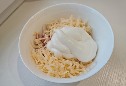 Фото шага рецепта Шампиньоны с ветчиной 188829 шаг 5  