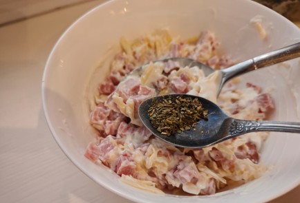 Фото шага рецепта Шампиньоны с ветчиной 188829 шаг 6  