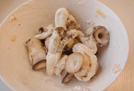 Фото шага рецепта Шампиньоны с ветчиной 188829 шаг 7  