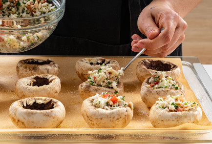 Фото шага рецепта Шампиньоны в духовке 190679 шаг 8  