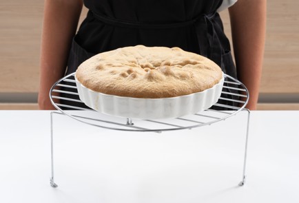 Фото шага рецепта Шарлотка на цельнозерновой муке с пряностями 174827 шаг 9  