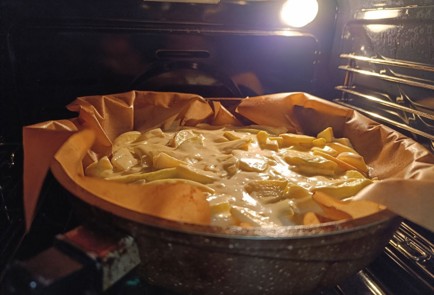 Фото шага рецепта Шарлотка на кукурузной муке 190580 шаг 14  