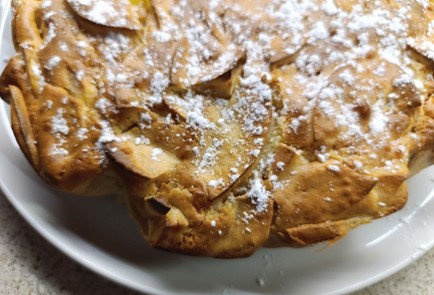 Фото шага рецепта Шарлотка на кукурузной муке 190580 шаг 16  