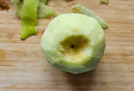 Фото шага рецепта Шарлотка с антоновкой 186987 шаг 1  