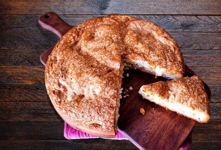 Фото шага рецепта Шарлотка с антоновкой 186987 шаг 11  