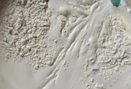 Фото шага рецепта Шарлотка с антоновкой 186987 шаг 7  