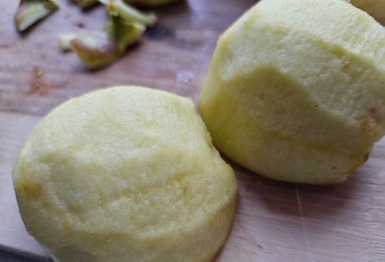 Фото шага рецепта Шарлотка с грушами и яблоками 186710 шаг 4