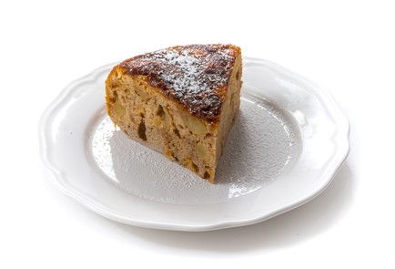 Фото шага рецепта Шарлотка в мультиварке 175246 шаг 10  