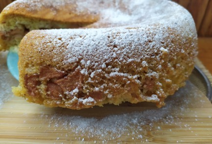 Фото шага рецепта Шарлотка в мультиварке 188882 шаг 13  