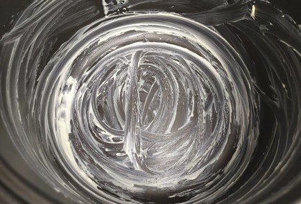 Фото шага рецепта Шарлотка в мультиварке 188882 шаг 9  