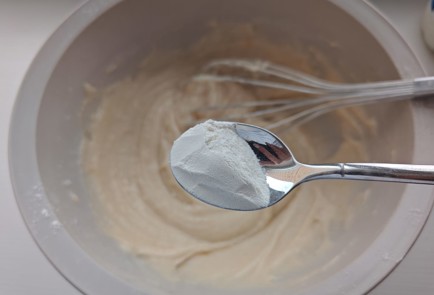 Фото шага рецепта Простая шарлотка 187503 шаг 6  