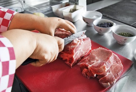 Фото шага рецепта Шашлык из свинины 38171 шаг 1  