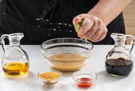 Фото шага рецепта Шашлычки из креветок 176214 шаг 5  