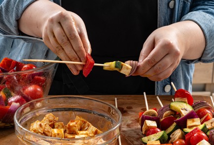 Фото шага рецепта Шашлычки из овощей с тофу 176216 шаг 9  