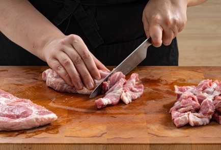 Фото шага рецепта Шашлычки из свинины 176215 шаг 5  