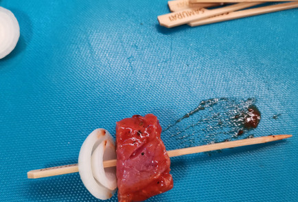 Фото шага рецепта Шашлычки из свиных щек и вырезки 151515 шаг 12  