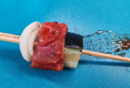 Фото шага рецепта Шашлычки из свиных щек и вырезки 151515 шаг 13  