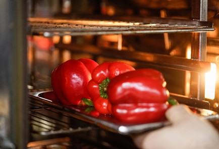 Фото шага рецепта Шашлык из баранины в маринаде из печеного перца 140920 шаг 1  