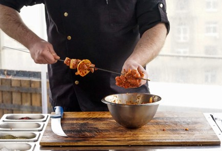 Фото шага рецепта Шашлык из баранины в маринаде из печеного перца 140920 шаг 10  