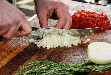 Фото шага рецепта Шашлык из баранины в маринаде из печеного перца 140920 шаг 5  