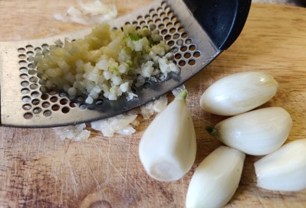 Фото шага рецепта Шашлык из индейки в соевочесночном соусе 190611 шаг 5