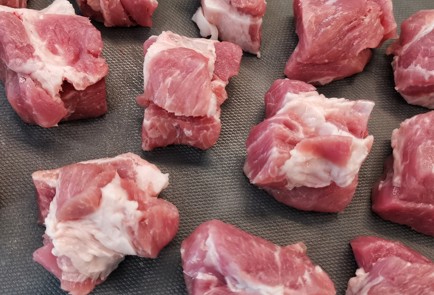 Фото шага рецепта Шашлык из свинины в духовке 174419 шаг 1  