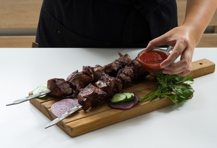 Фото шага рецепта Шашлык из свинины на минералке 152626 шаг 10  