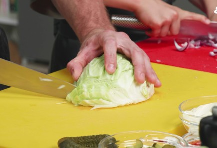 Фото шага рецепта Шаурма с курицей гриль от Маленького шефа 189435 шаг 5  