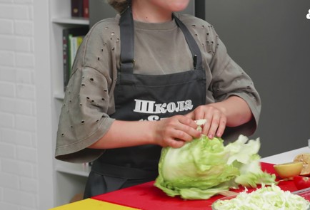 Фото шага рецепта Шаурма с курицей гриль от Маленького шефа 189435 шаг 6  