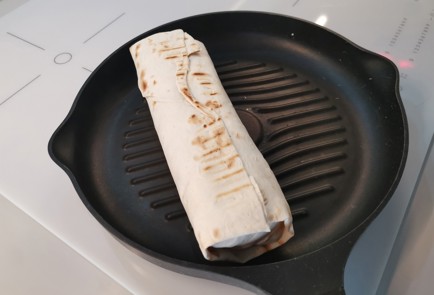 Фото шага рецепта Шаурма с фаршем острая 191568 шаг 10