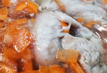 Фото шага рецепта Щи из плеча индейки с крапивой и щавелем 151374 шаг 8  