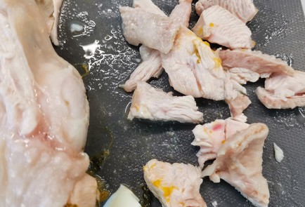 Фото шага рецепта Щи из плеча индейки с щавелем и крапивой 152760 шаг 10  