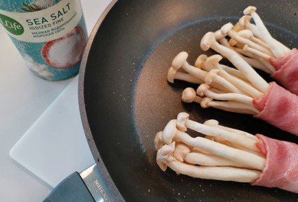 Фото шага рецепта Шимеджи 189830 шаг 4  