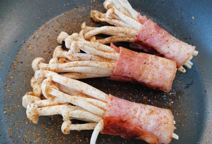 Фото шага рецепта Шимеджи 189830 шаг 7  