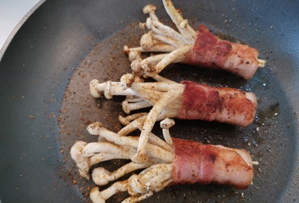 Фото шага рецепта Шимеджи 189830 шаг 8  