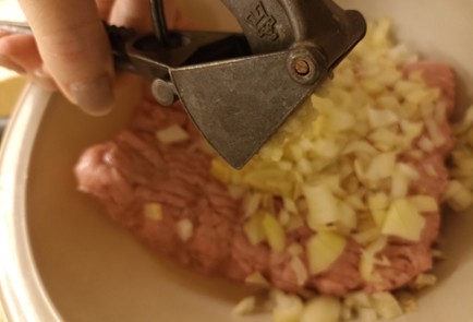 Фото шага рецепта Школьные котлеты 191195 шаг 7  