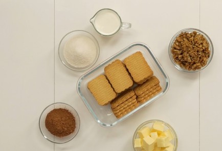 Фото шага рецепта Шоколадная колбаса 137021 шаг 1  