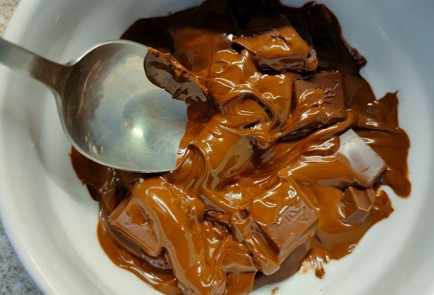 Фото шага рецепта Шоколаднотворожный десерт 189282 шаг 7