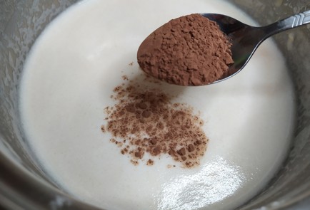 Фото шага рецепта Шоколадные блины с творогом 188762 шаг 4  