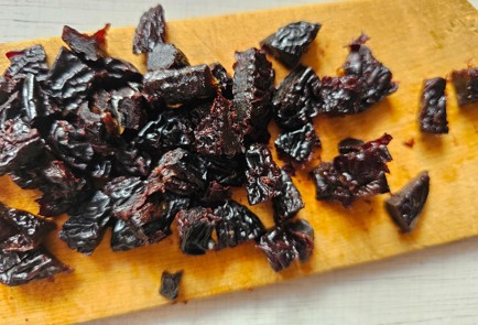 Фото шага рецепта Шоколадные кексы с черносливом 186711 шаг 8