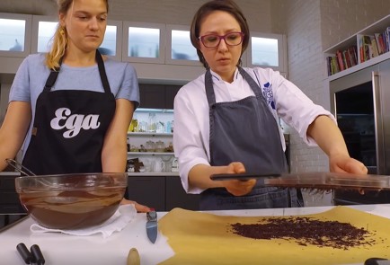 Фото шага рецепта Шоколадные конфеты с ганашем 137341 шаг 10  