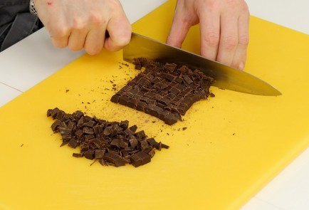 Фото шага рецепта Шоколадные маффины 126543 шаг 6  