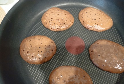 Фото шага рецепта Шоколадные оладьи 191325 шаг 8