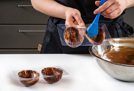 Фото шага рецепта Шоколадные пасхальные яйца 191424 шаг 8  