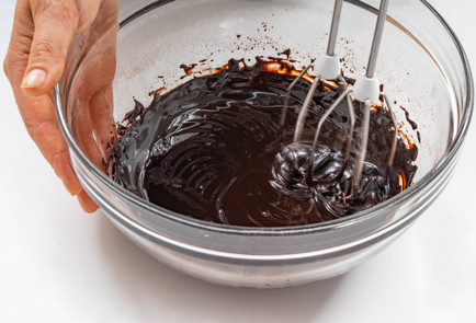 Фото шага рецепта Шоколадные вафли 189719 шаг 3